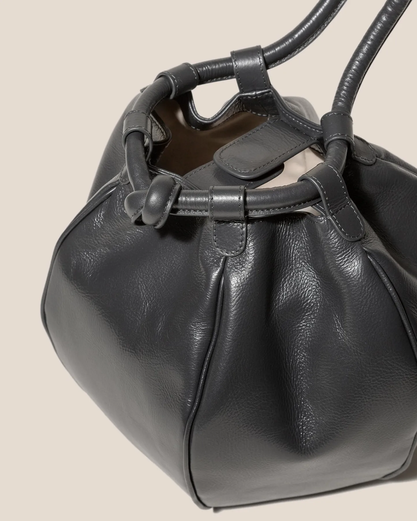 Hereu Studio Globul Distressed> Shoulder Bags