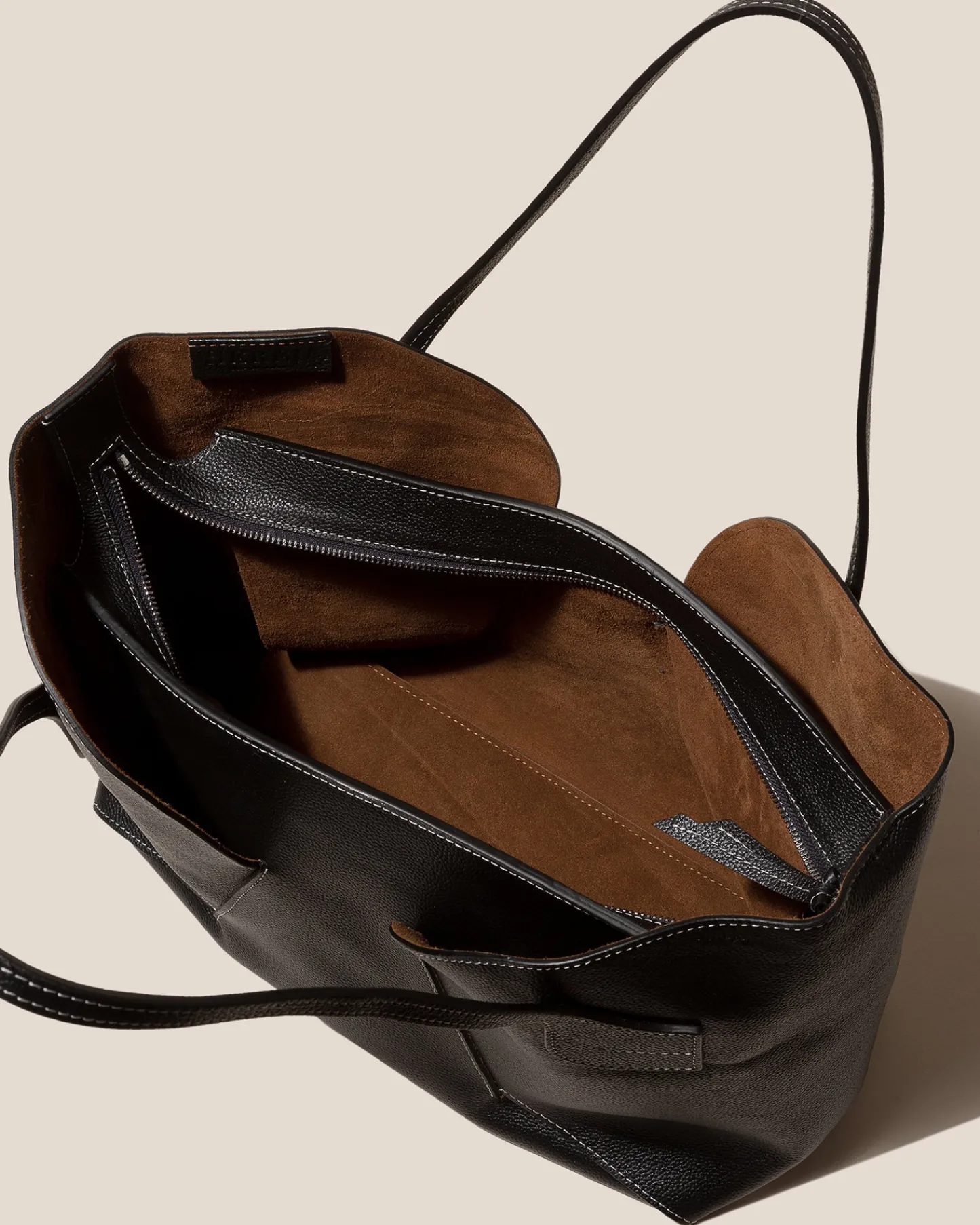 Hereu Studio Sepal L Grainy> Tote Bags